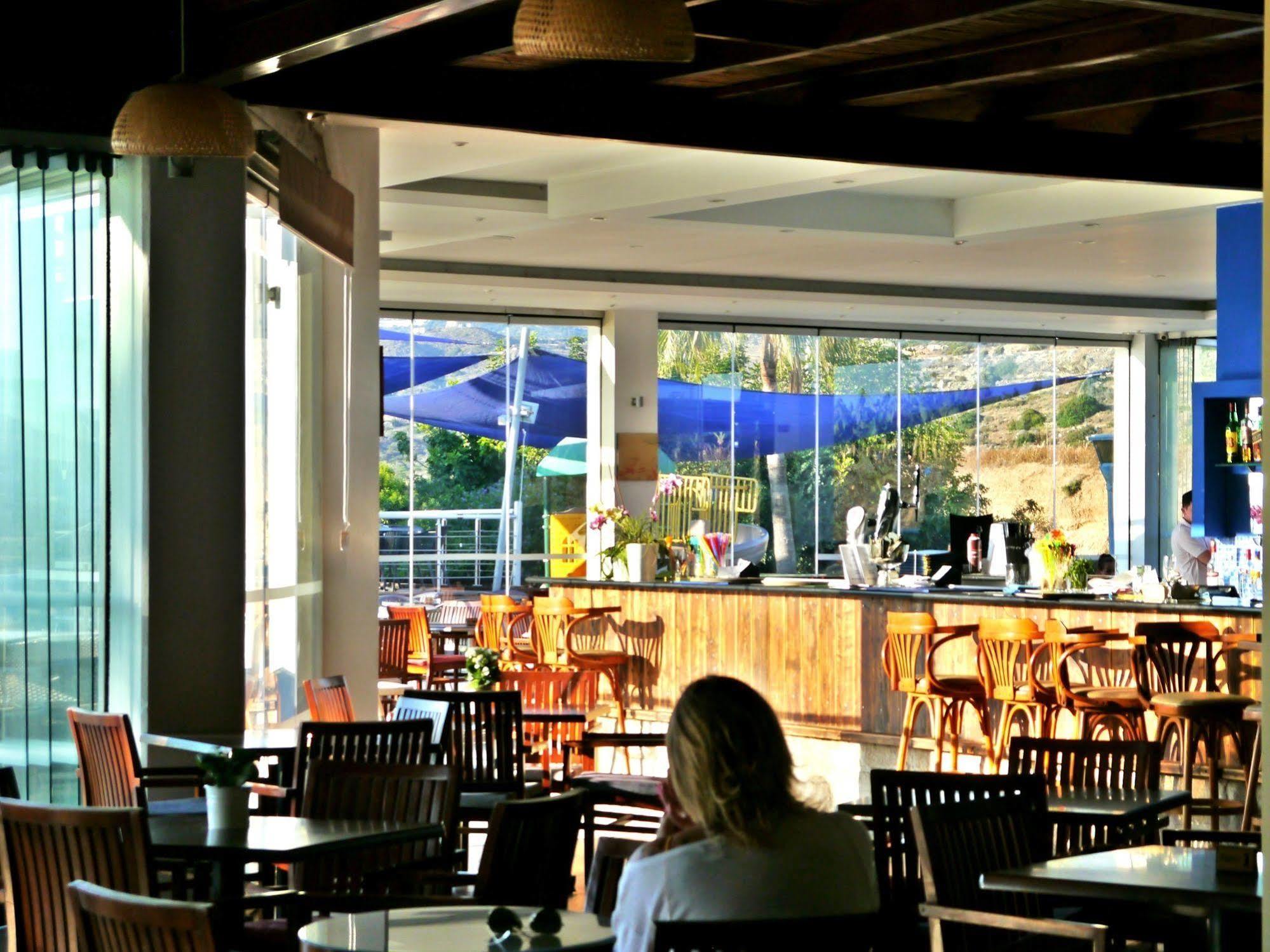 Hotel Theo Sunset Bay Kisonerga