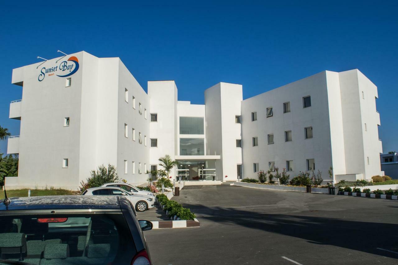 Theo Sunset Bay 4* Кіссонерга