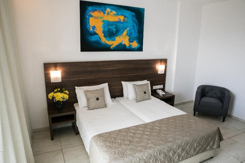 Theo Sunset Bay Hotel Kisonerga